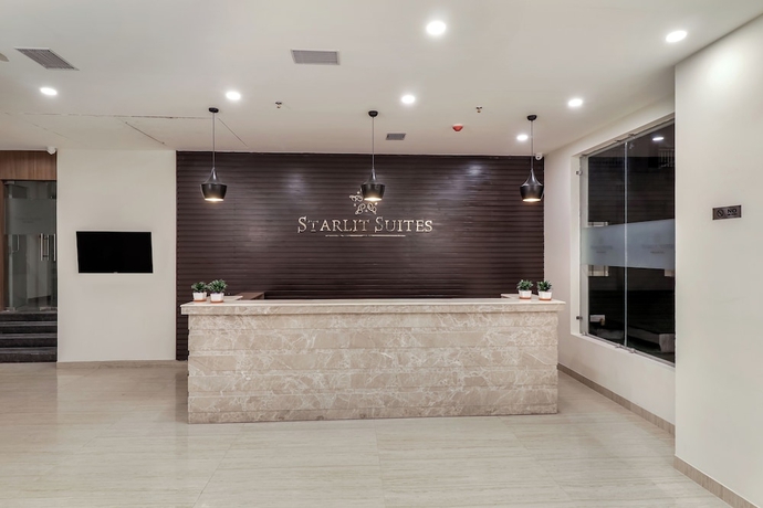 Imagen de los interiores del Hotel Starlit Suites Newtown Kolkata. Foto 18