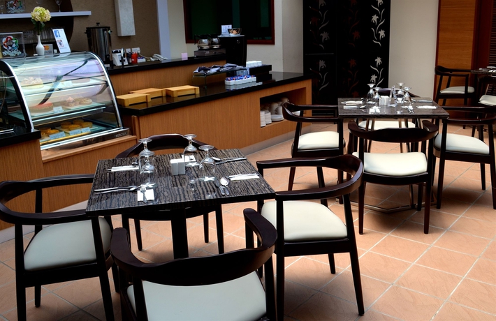 Imagen del bar/restaurante del Hotel Starlodge. Foto 3