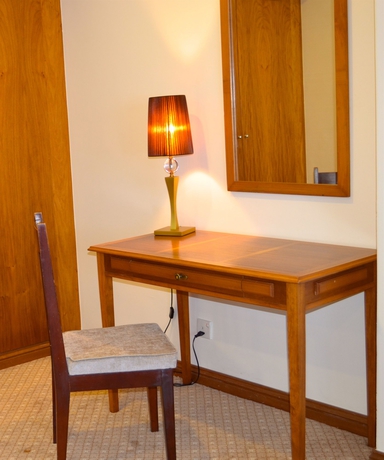 Imagen de la habitación del Hotel Starlodge. Foto 7