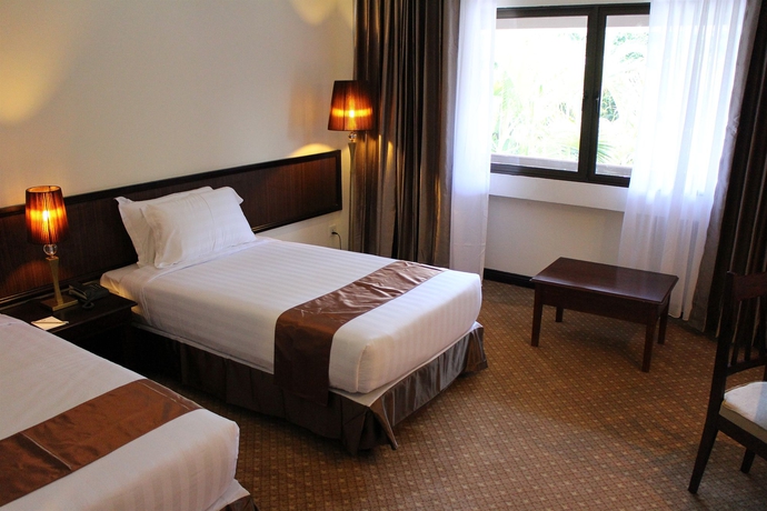 Imagen de la habitación del Hotel Starlodge. Foto 8
