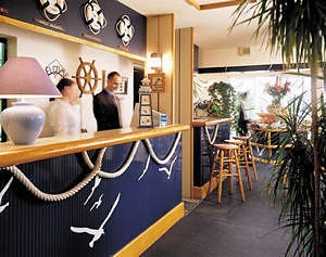 Imagen de los interiores del Hotel Stars Evry. Foto 5