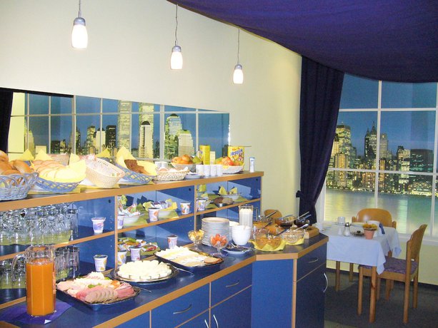 Imagen de los interiores del Hotel Stars Inn. Foto 20