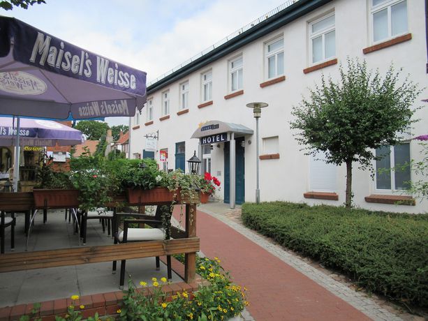 Imagen de los exteriores del Hotel Stars Inn. Foto 16