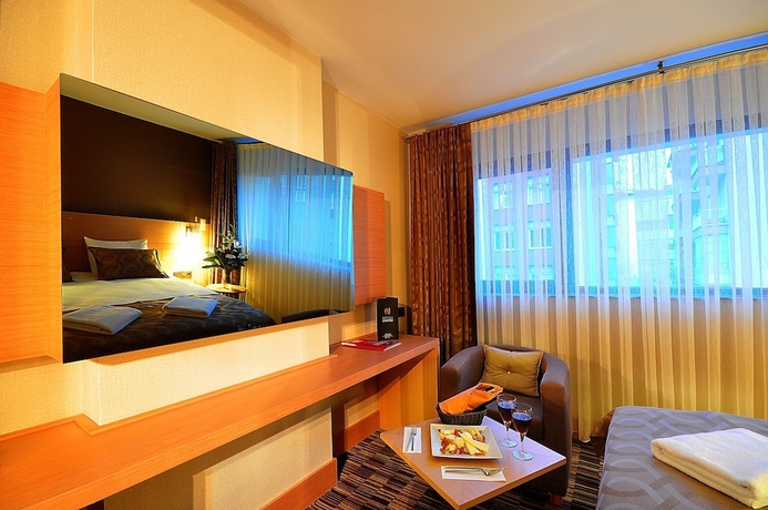 Imagen de la habitación del Hotel Starton. Foto 9