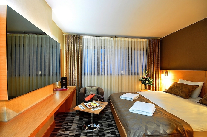 Imagen de la habitación del Hotel Starton. Foto 10
