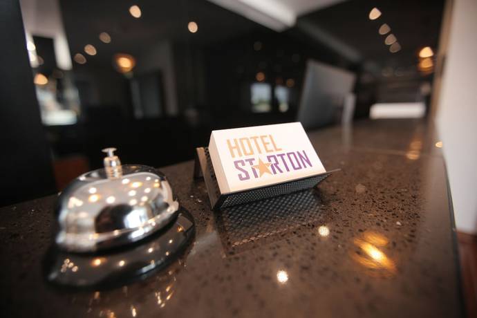 Imagen de los interiores del Hotel Starton am Village. Foto 17