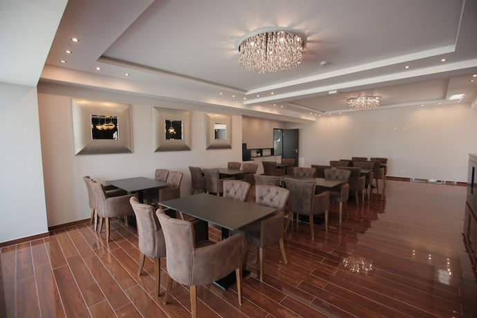 Imagen de los interiores del Hotel Starton am Village. Foto 20