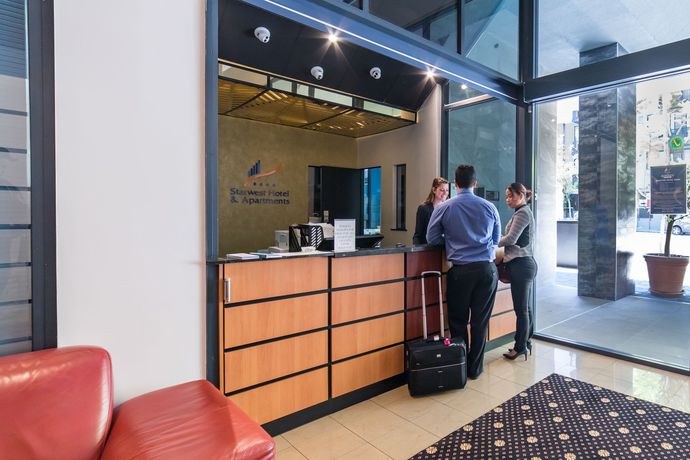 Imagen de los interiores del Hotel Starwest Apartments Alderney On Hay. Foto 16