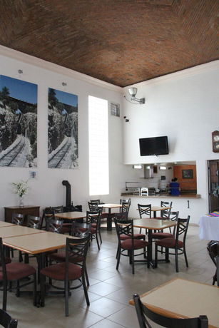 Imagen del bar/restaurante del Hotel State Inn. Foto 4