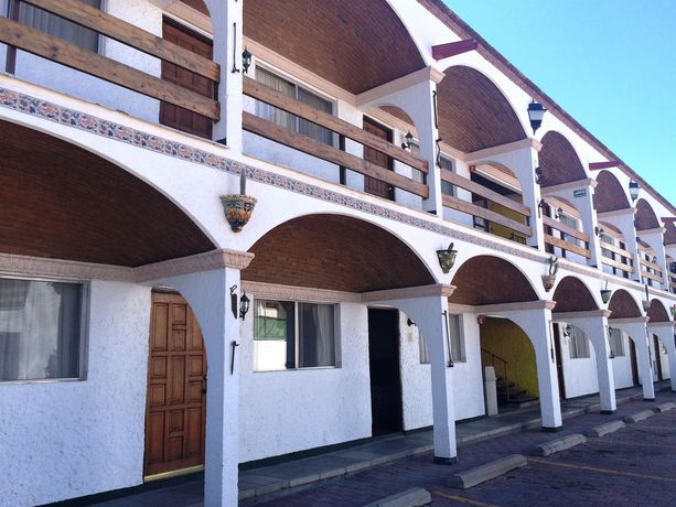 Imagen de los interiores del Hotel State Inn. Foto 14