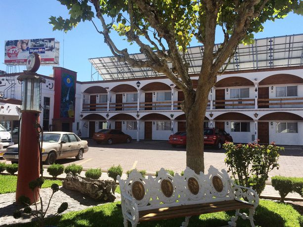 Imagen del bar/restaurante del Hotel State Inn. Foto 5