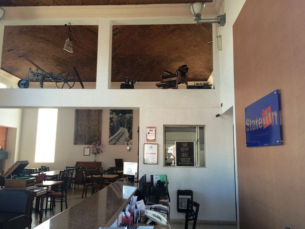 Imagen de los interiores del Hotel State Inn. Foto 15