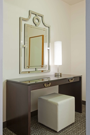 Imagen de la habitación del Hotel State Plaza. Foto 4