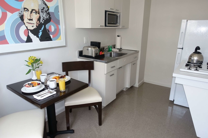 Imagen de la habitación del Hotel State Plaza. Foto 7