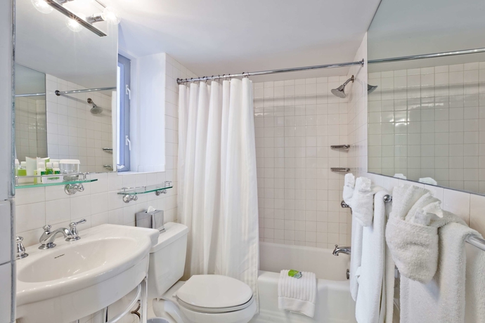 Imagen de la habitación del Hotel State Plaza. Foto 8