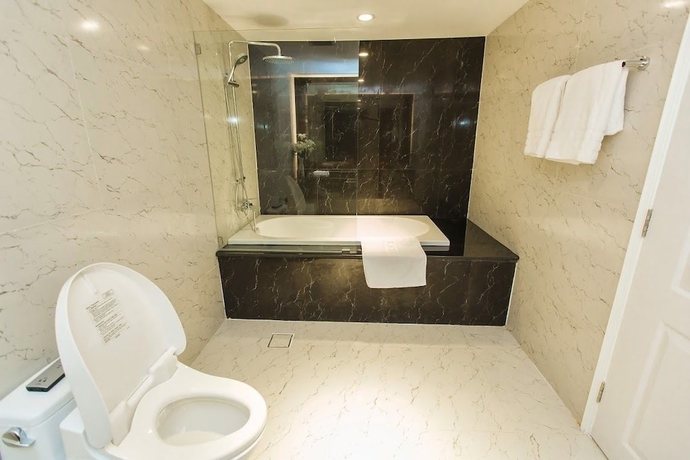 Imagen de la habitación del Hotel State Tower Silom By Haloth. Foto 15