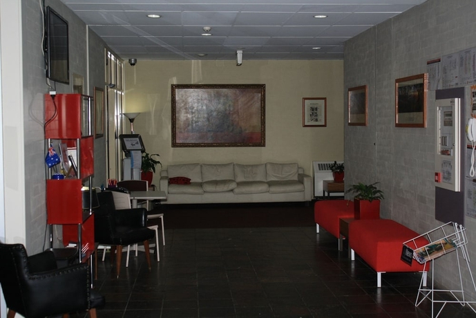 Imagen de los interiores del Hotel Statesman. Foto 16