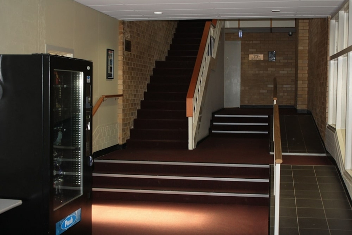 Imagen de los interiores del Hotel Statesman. Foto 17