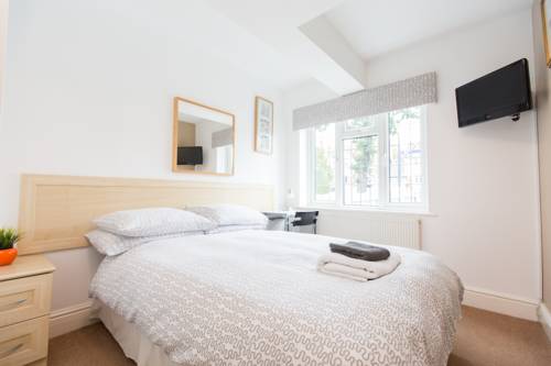 Imagen de la habitación del Hotel Station Approach Solihull Cabin Stays. Foto 4