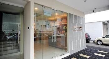 Imagen de los interiores del Hotel Station Eight Inn. Foto 5