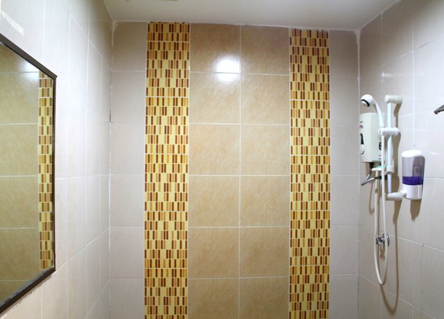 Imagen de la habitación del Hotel Station Klang. Foto 17