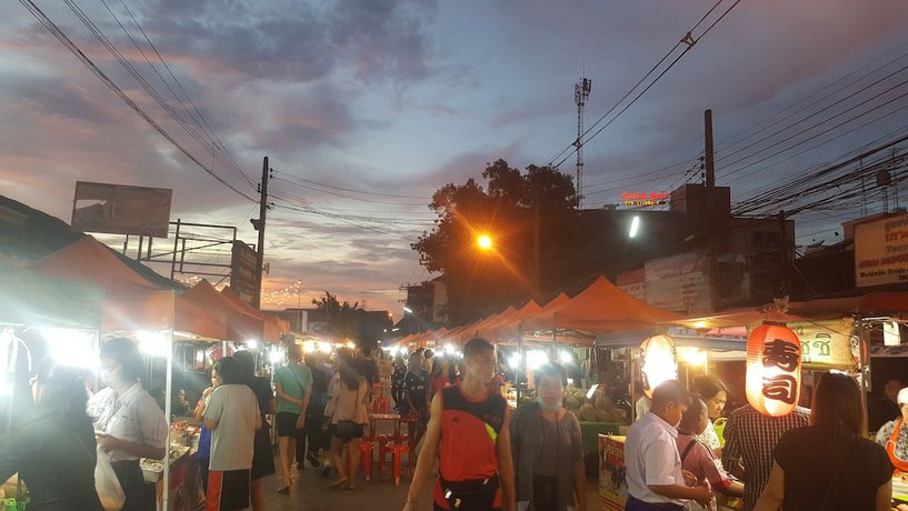 Imagen del bar/restaurante del Hotel Station, Trang. Foto 5