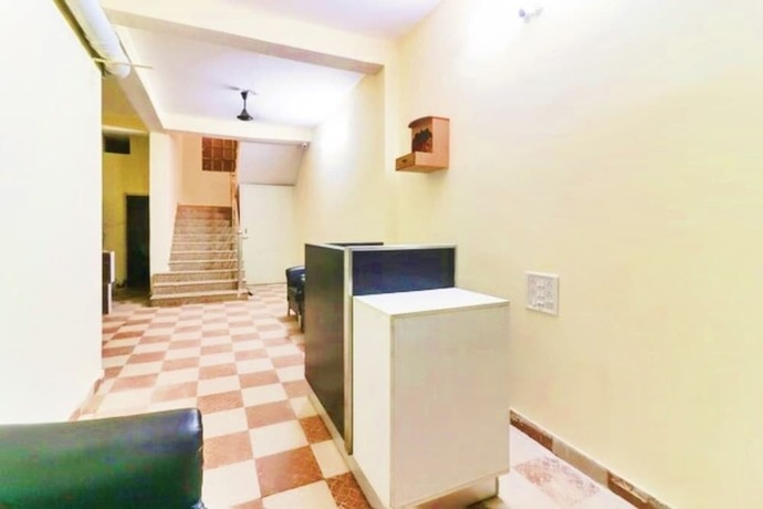 Imagen general del Hotel Station View Mughalsarai by ShriGos. Foto 1