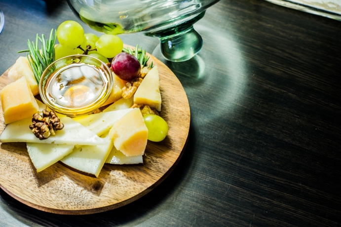 Imagen del bar/restaurante del Hotel Statskij Sovetnik Zagorodnyy. Foto 3