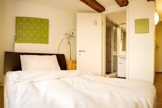 Imagen de la habitación del Hotel Statthotel, Z&uacute;rich. Foto 11