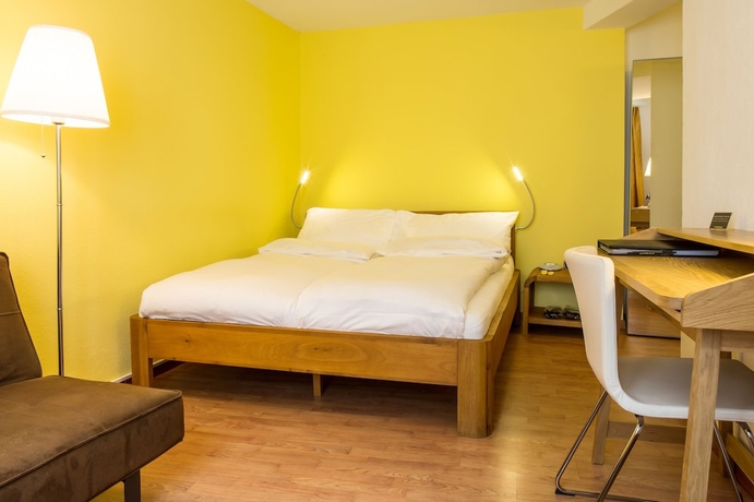 Imagen de la habitación del Hotel Statthotel, Z&uacute;rich. Foto 13