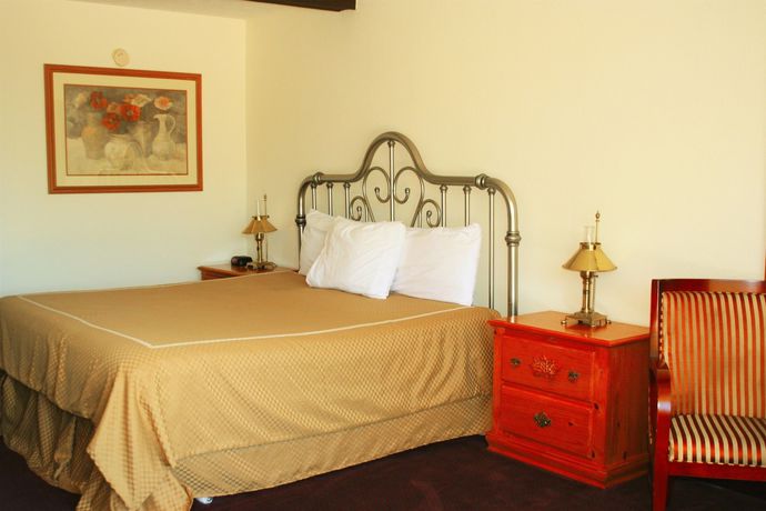 Imagen de la habitación del Hotel Statue Road Inn. Foto 3