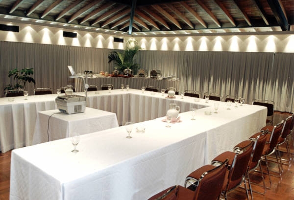 Imagen de los interiores del Hotel Stauffer Maturin. Foto 9