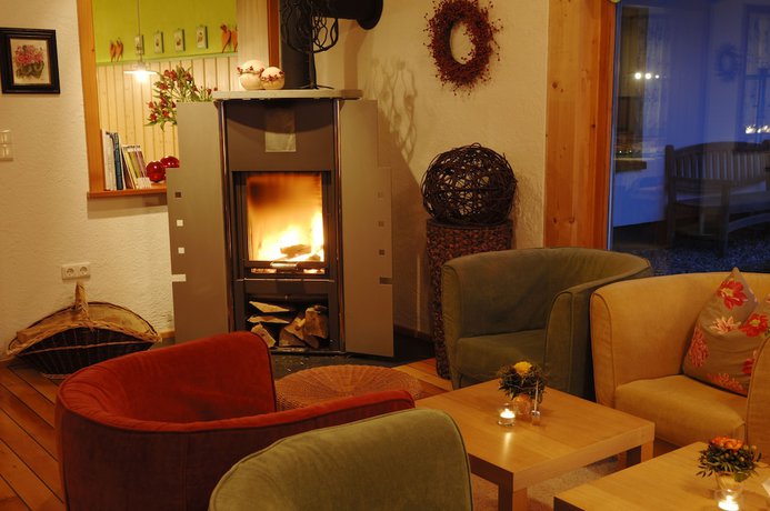 Imagen del bar/restaurante del Hotel St&auml;feli. Foto 2