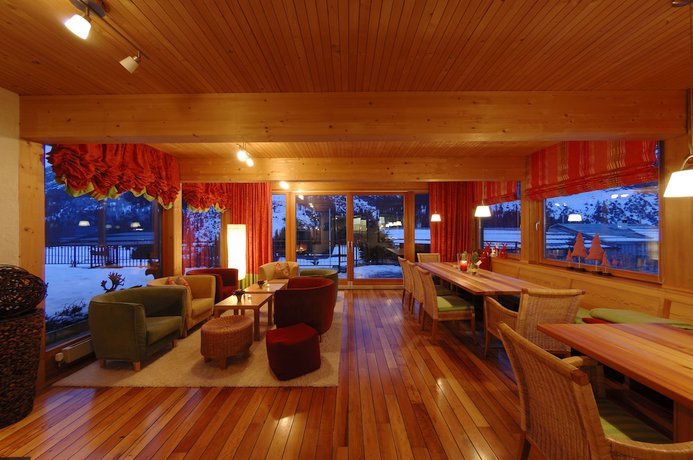 Imagen del bar/restaurante del Hotel St&auml;feli. Foto 3