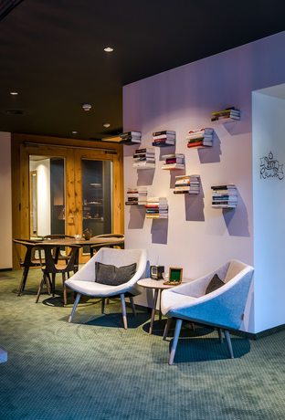 Imagen de los interiores del Hotel St&auml;feli. Foto 20