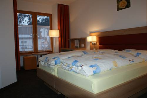 Imagen de la habitación del Hotel Stätzerhorn. Foto 15