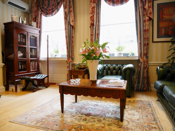 Imagen de los interiores del Hotel Staunton. Foto 15