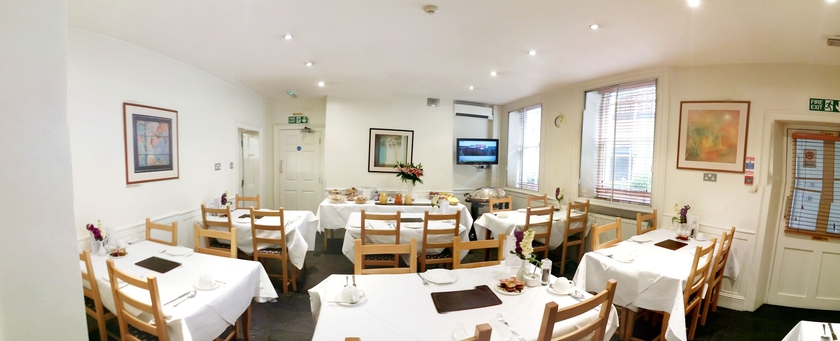 Imagen del bar/restaurante del Hotel Staunton. Foto 4