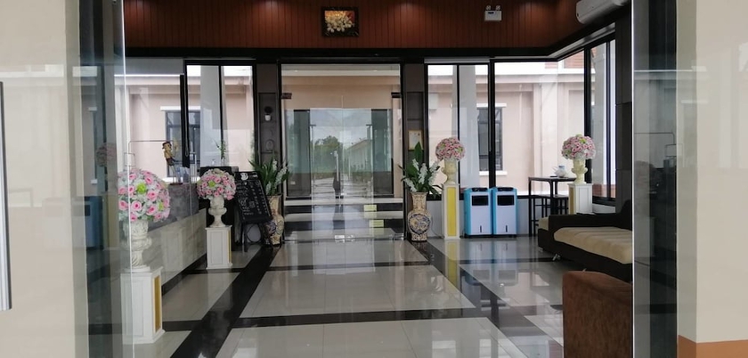 Imagen de los interiores del Hotel S-tawan and Convention. Foto 13