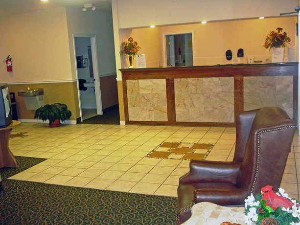 Imagen de los interiores del Hotel Stay 4 Less. Foto 12