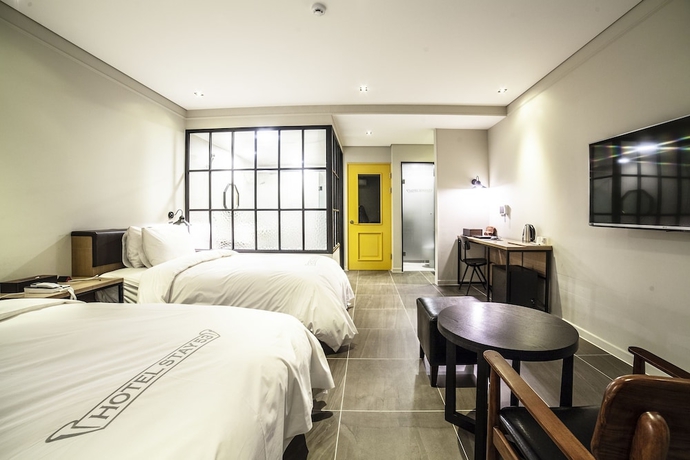 Imagen de la habitación del Hotel Stay 53. Foto 3