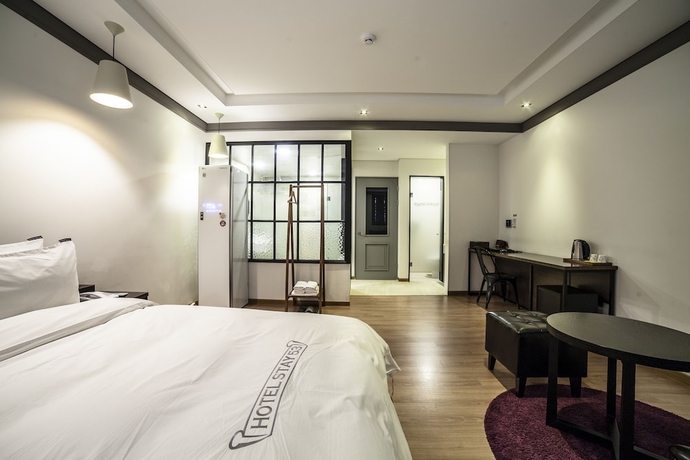 Imagen de la habitación del Hotel Stay 53. Foto 12