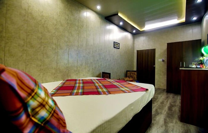 Imagen de los interiores del Hotel Stay At Kumbh. Foto 16