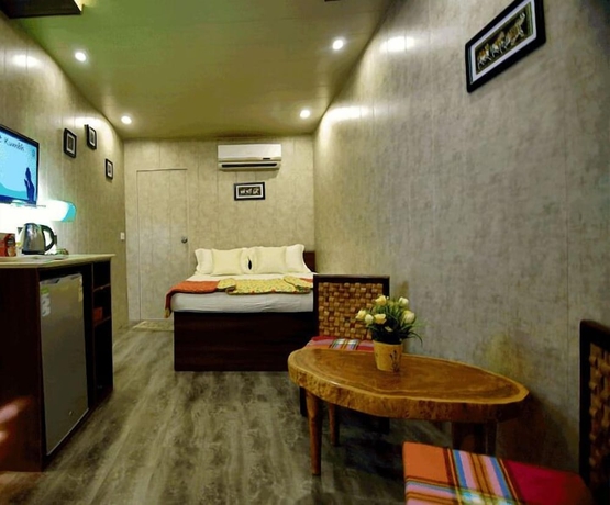Imagen de la habitación del Hotel Stay At Kumbh. Foto 9