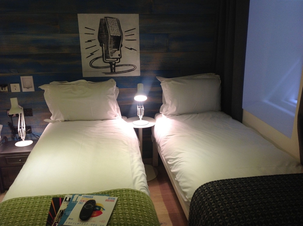 Imagen de la habitación del Hotel Stay Central. Foto 4