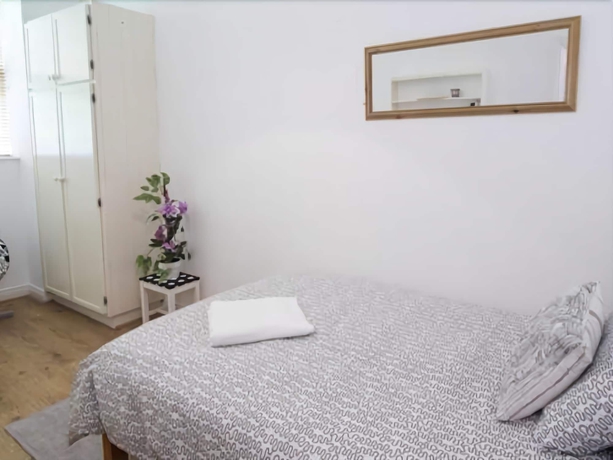 Imagen de la habitación del Hotel Stay Cork. Foto 4
