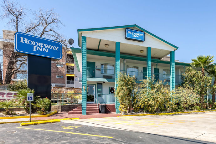 Imagen de los interiores del Hotel Stay Express Inn Near Ft. Sam Houston. Foto 14