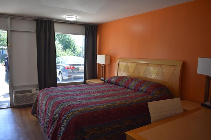 Imagen de la habitación del Hotel Stay Express Inn North Charleston. Foto 6