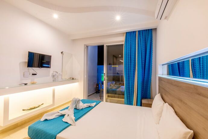 Imagen de la habitación del Hotel Stay Helios - Aparts and Pool Suites. Foto 15