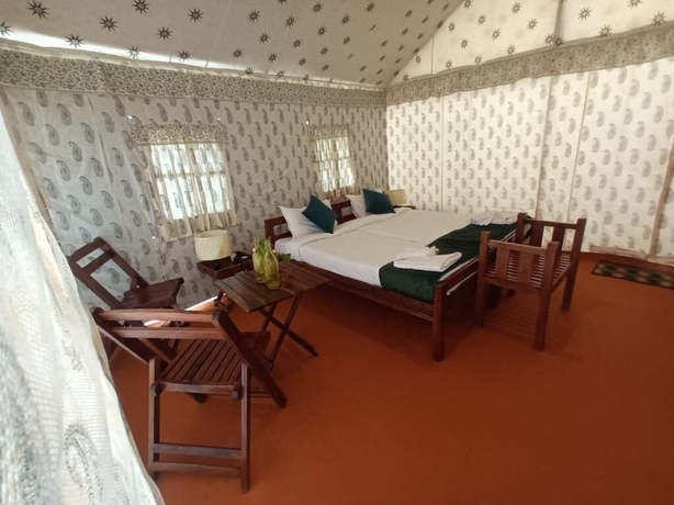 Imagen de la habitación del Hotel Stay In Kumbh. Foto 8